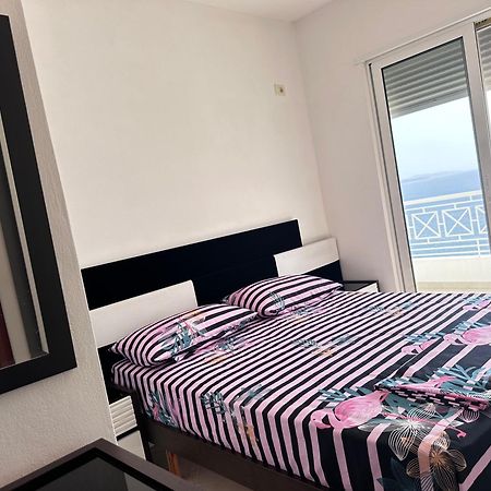Tini Sea View Apartment Sarandë Buitenkant foto