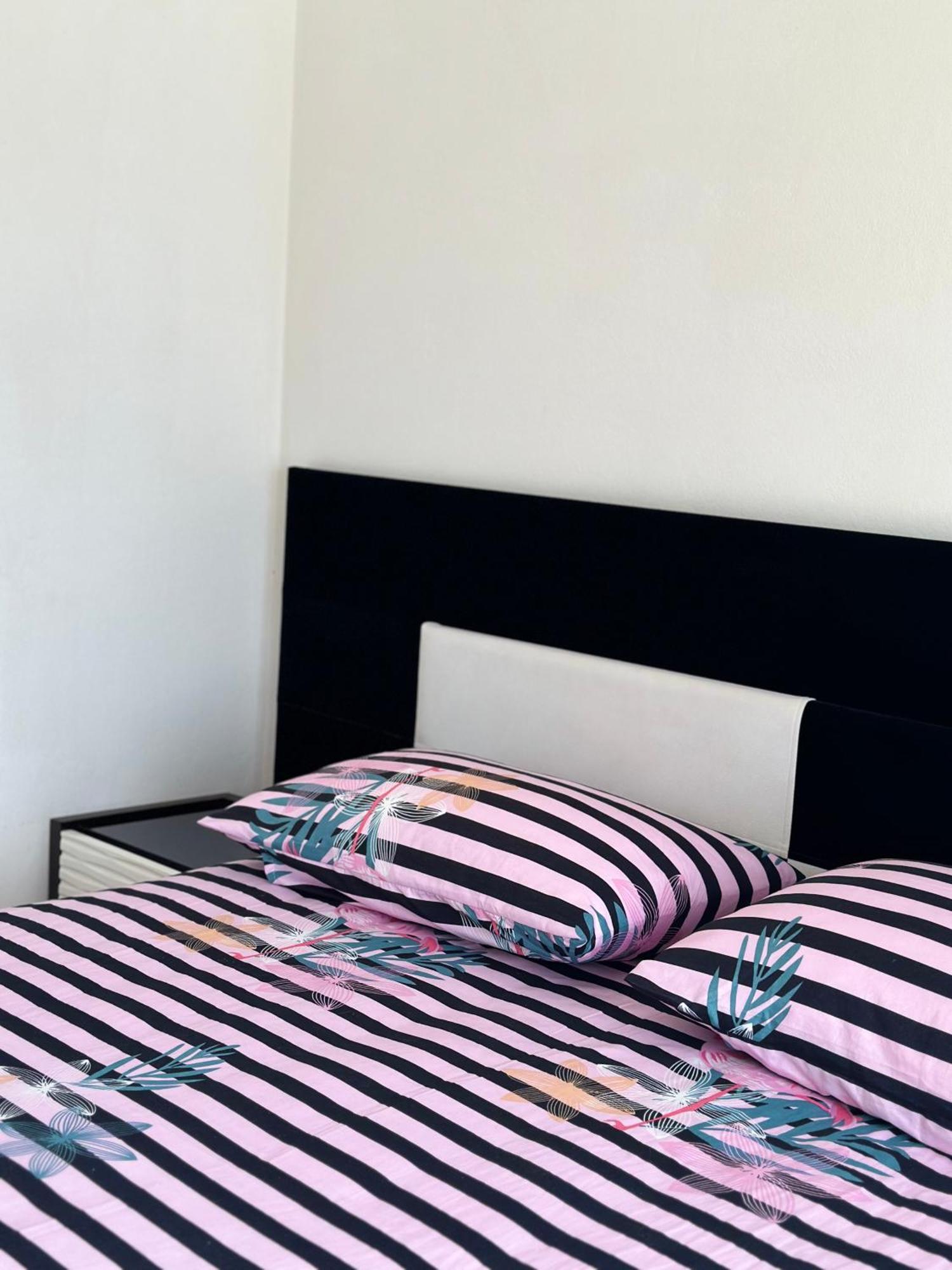 Tini Sea View Apartment Sarandë Buitenkant foto